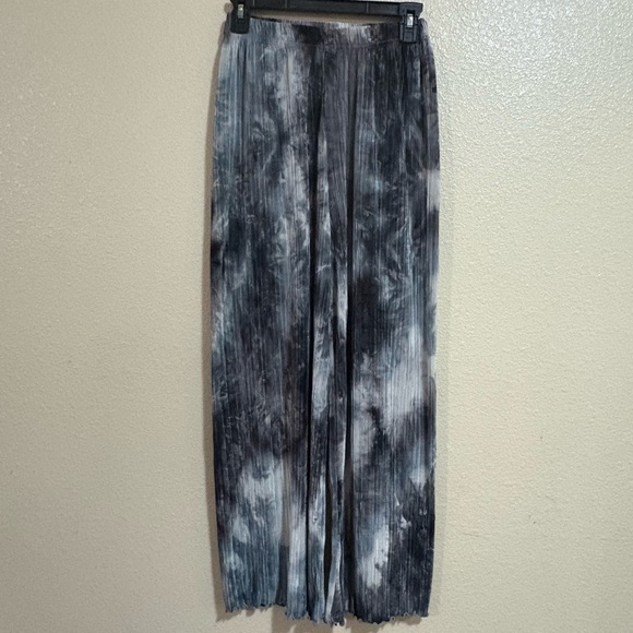 OAK + FORT Metallic Gray Pants - Picture 1 of 6